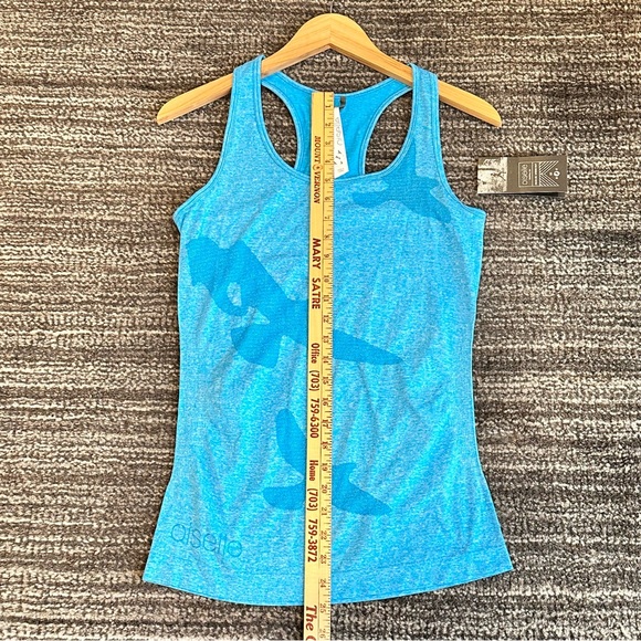 Oiselle Flyte Tank Top Size Small Bold Blue NWT Activewear Workout - Picture 11 of 12